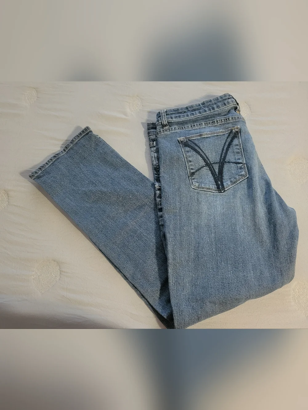 Kut From The Kloth Distressed Straight Leg Boyfriend Jeans, Size 16, Inseam 32" - Picture 2 of 13